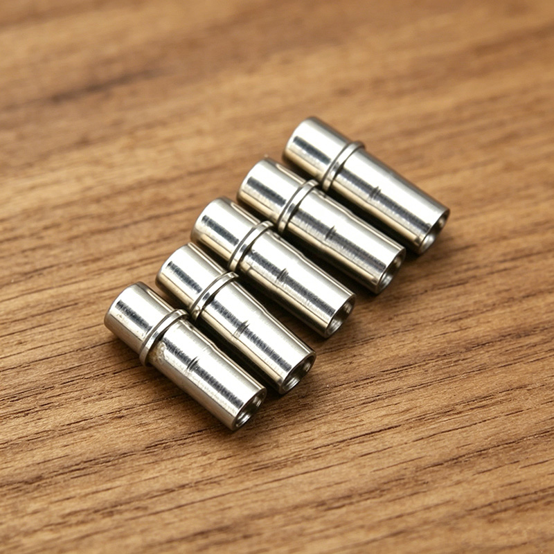 Horlogekroon en kroonbuis van  - Watches Omega recensie en prijs